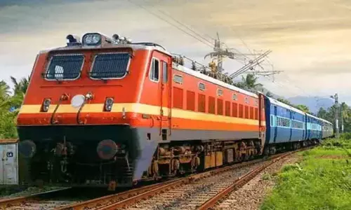 பராமரிப்பு பணி: சென்னை சென்டிரல்-கோவை இடையிலான ரெயில் சேவையில் மாற்றம் பராமரிப்பு பணி: சென்னை சென்டிரல்-கோவை இடையிலான ரெயில் சேவையில் மாற்றம்