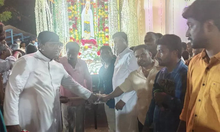 ஜெயங்கொண்டம் பாத்திமா அன்னை ஆலய தேர் பவனி