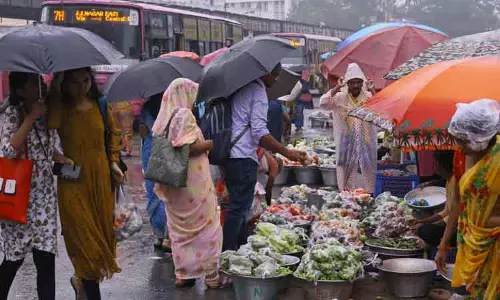 சென்னையின் பல்வேறு பகுதிகளில் பரவலாக மழை