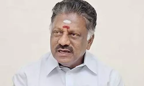 அரசியல் கூட்டணி குறித்த கருத்துகளை தவிர்க்குமாறு நிர்வாகிகள், தொண்டர்களுக்கு ஓபிஎஸ் வேண்டுகோள் அரசியல் கூட்டணி குறித்த கருத்துகளை தவிர்க்குமாறு நிர்வாகிகள், தொண்டர்களுக்கு ஓபிஎஸ் வேண்டுகோள்