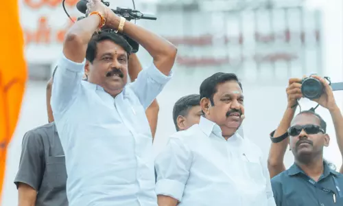 எடப்பாடி பழனிசாமி, நயினார் நாகேந்திரன் தலைமையில் ஆலோசனை கூட்டம் எடப்பாடி பழனிசாமி, நயினார் நாகேந்திரன் தலைமையில் ஆலோசனை கூட்டம்