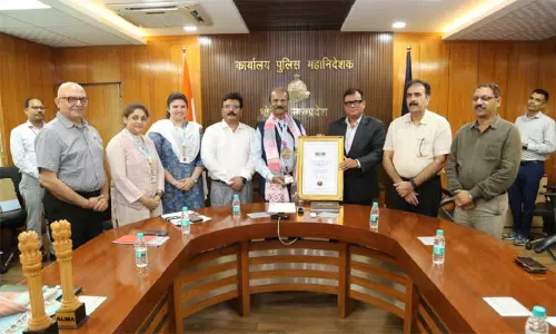 போதைப்பொருளுக்கு எதிராக சிறப்பு விழிப்புணர்வு: மத்திய பிரதேச போலீசாருக்கு இங்கிலாந்து நாடாளுமன்றம் கவுரவம் போதைப்பொருளுக்கு எதிராக சிறப்பு விழிப்புணர்வு: மத்திய பிரதேச போலீசாருக்கு இங்கிலாந்து நாடாளுமன்றம் கவுரவம்