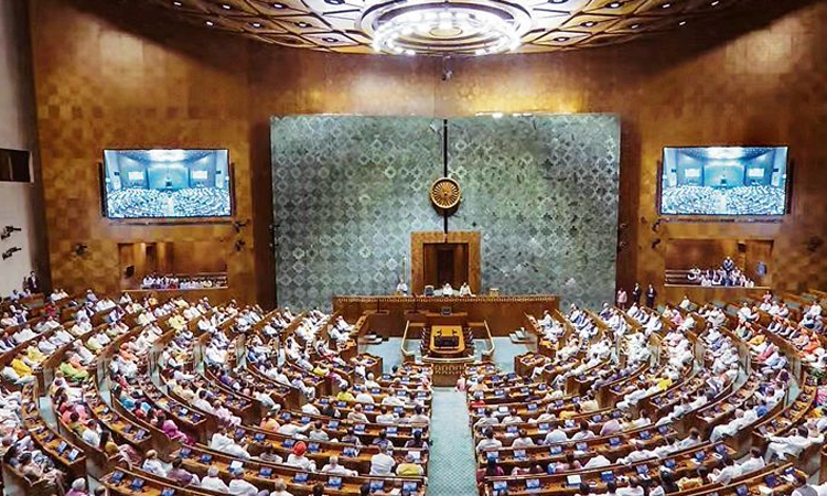 நாடாளுமன்றத்தின் இரு அவைகளும் ஒத்திவைப்பு