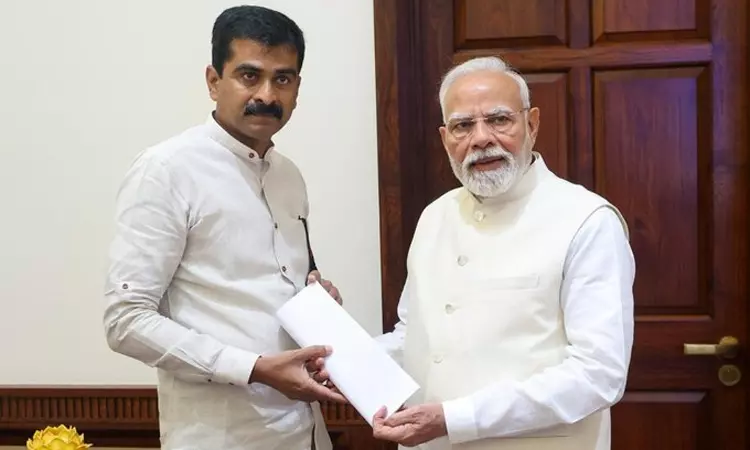 பிரதமர் மோடியுடன் துரை வைகோ சந்திப்பு