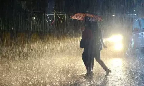21 மாவட்டங்களில் நள்ளிரவு 1 மணி வரை மழைக்கு வாய்ப்பு 21 மாவட்டங்களில் நள்ளிரவு 1 மணி வரை மழைக்கு வாய்ப்பு