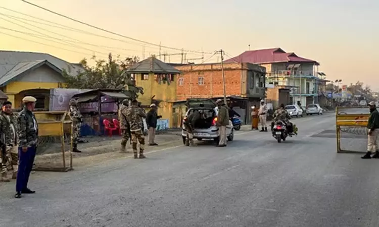 மணிப்பூரில் ஜனாதிபதி ஆட்சி மேலும் 6 மாதங்களுக்கு நீட்டிப்பு; நாடாளுமன்றத்தில் தீர்மானம் மணிப்பூரில் ஜனாதிபதி ஆட்சி மேலும் 6 மாதங்களுக்கு நீட்டிப்பு; நாடாளுமன்றத்தில் தீர்மானம்