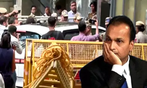 டெல்லி அமலாக்கத்துறை அலுவலகத்தில் அனில் அம்பானி நேரில் ஆஜர் டெல்லி அமலாக்கத்துறை அலுவலகத்தில் அனில் அம்பானி நேரில் ஆஜர்