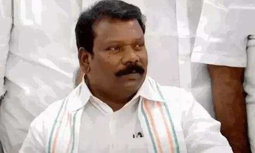 மோடி அரசின் மிரட்டல்கள், வழக்குகளை காங்கிரஸ் முறியடிக்கும் - செல்வப்பெருந்தகை உறுதி மோடி அரசின் மிரட்டல்கள், வழக்குகளை காங்கிரஸ் முறியடிக்கும் - செல்வப்பெருந்தகை உறுதி
