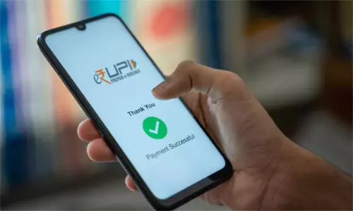 இந்தியாவில் ஒரே நாளில் ரூ.70.7 கோடி பண பரிவர்த்தனை: புதிய மைல்கல்லை எட்டிய யுபிஐ இந்தியாவில் ஒரே நாளில் ரூ.70.7 கோடி பண பரிவர்த்தனை: புதிய மைல்கல்லை எட்டிய யுபிஐ