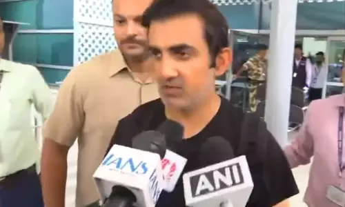 நான் மகிழ்ச்சியாக இருக்கிறேன்: கம்பீர் பேட்டி நான் மகிழ்ச்சியாக இருக்கிறேன்: கம்பீர் பேட்டி