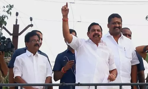 அதிமுக ஆட்சிக்கு வந்தபிறகு  தீபாவளிக்கு அற்புதமான சேலை வழங்கப்படும் - எடப்பாடி பழனிசாமி