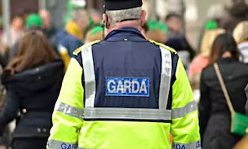 அயர்லாந்தில் இனவெறி சம்பவம்: இந்திய சிறுமியை தாக்கிய கும்பல்