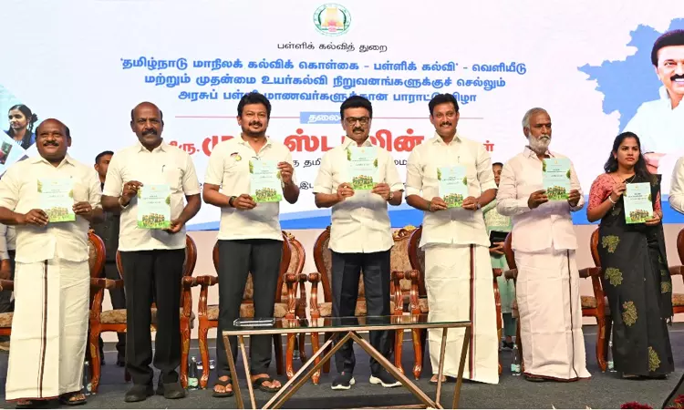 8-ம் வகுப்பு வரை தடையில்லா தேர்ச்சி தொடரும் - மாநில கல்விக் கொள்கையில் தகவல் 8-ம் வகுப்பு வரை தடையில்லா தேர்ச்சி தொடரும் - மாநில கல்விக் கொள்கையில் தகவல்