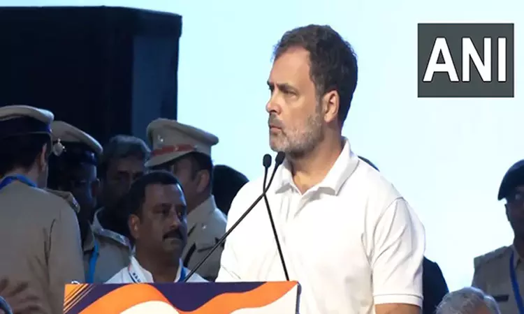 உறுதிமொழிப் பத்திரம் கேட்ட தேர்தல்  ஆணையம்: ராகுல் காந்தி பதிலடி