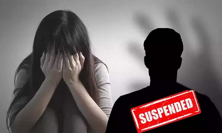 மாணவிக்கு பாலியல் புகார் எதிரொலி: அரசு பள்ளி ஆசிரியர் பணியிடை நீக்கம்