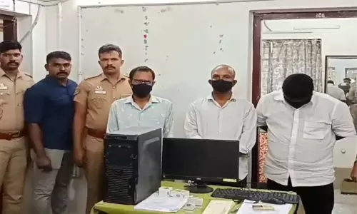 கன்னியாகுமரி: அரசு பொறியியல் கல்லூரியில் போலி நியமன ஆணை வழங்கிய 3 பேர் கைது கன்னியாகுமரி: அரசு பொறியியல் கல்லூரியில் போலி நியமன ஆணை வழங்கிய 3 பேர் கைது