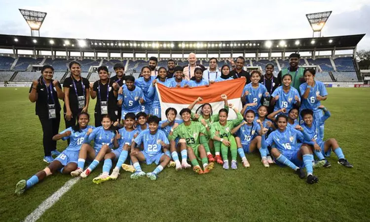 ஜூனியர் ஆசிய கோப்பை கால்பந்து: 20 ஆண்டுகளுக்குப்பின் இந்திய மகளிர் அணி தகுதி பெற்று அசத்தல்
