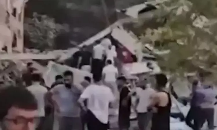 துருக்கியில் சக்தி வாய்ந்த நிலநடுக்கம்: ரிக்டர் அளவில் 6.1 ஆக பதிவு துருக்கியில் சக்தி வாய்ந்த நிலநடுக்கம்: ரிக்டர் அளவில் 6.1 ஆக பதிவு