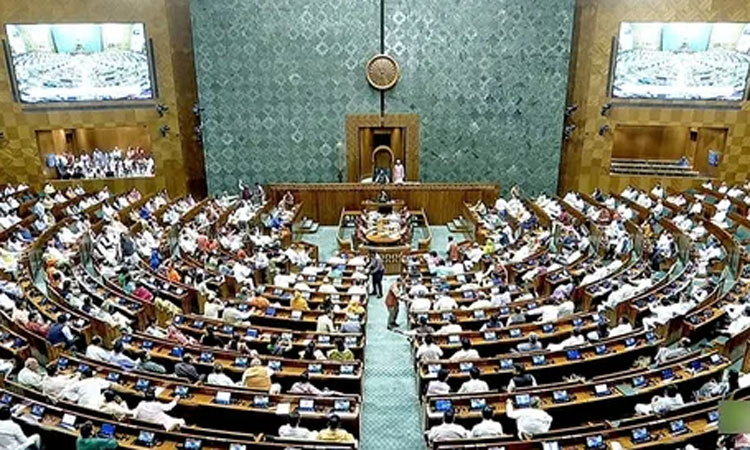 நாடாளுமன்றத்தில் எதிர்க்கட்சிகள் கடும் அமளி:  இரு அவைகளும்  ஒத்திவைப்பு