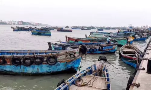 ராமேசுவரம் மீனவர்களின் வேலை நிறுத்த போராட்டம் தொடங்கியது ராமேசுவரம் மீனவர்களின் வேலை நிறுத்த போராட்டம் தொடங்கியது