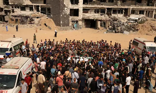 காசா:  டிரோன் தாக்குதலில் 6 பத்திரிகையாளர்கள் பலி; இஸ்ரேலுக்கு சர்வதேச சமூகம் கடும் கண்டனம்