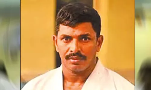 மாணவிக்கு பாலியல் தொல்லை: கராத்தே மாஸ்டர் குற்றவாளி என தீர்ப்பு - தண்டனை விவரம் இன்று அறிவிப்பு மாணவிக்கு பாலியல் தொல்லை: கராத்தே மாஸ்டர் குற்றவாளி என தீர்ப்பு - தண்டனை விவரம் இன்று அறிவிப்பு