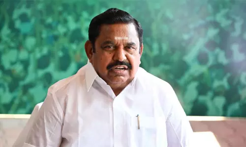 ஆசிரியர் தகுதித் தேர்வை வேறொரு தேதிக்கு மாற்ற வேண்டும் - எடப்பாடி பழனிசாமி வலியுறுத்தல் ஆசிரியர் தகுதித் தேர்வை வேறொரு தேதிக்கு மாற்ற வேண்டும் - எடப்பாடி பழனிசாமி வலியுறுத்தல்