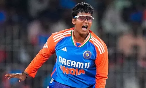 டி20 கிரிக்கெட் தரவரிசை: இந்திய வீராங்கனை தீப்தி சர்மா முன்னேற்றம் டி20 கிரிக்கெட் தரவரிசை: இந்திய வீராங்கனை தீப்தி சர்மா முன்னேற்றம்