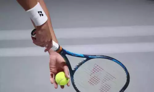 சின்சினாட்டி ஓபன் டென்னிஸ்: சிட்சிபாஸ் அதிர்ச்சி தோல்வி