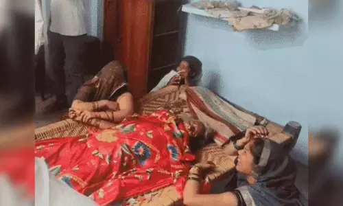 மூதாட்டியை கொன்று சப்-இன்ஸ்பெக்டர் வீட்டில் நகை கொள்ளை - அதிர்ச்சி சம்பவம்