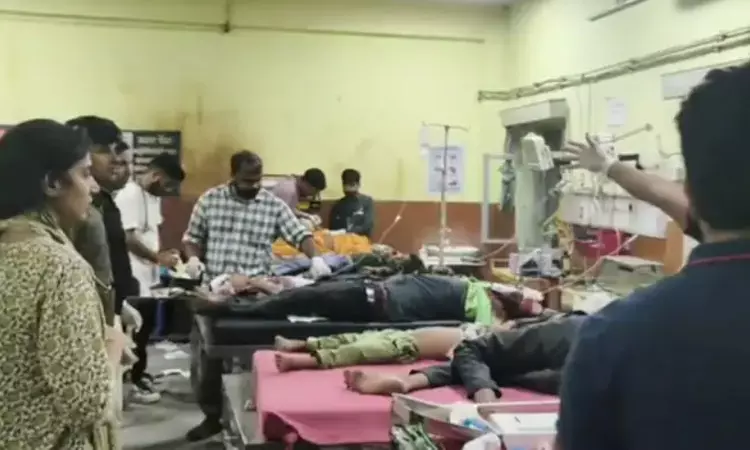 ராஜஸ்தானில் வேன் - லாரி மோதி விபத்து:  7 குழந்தைகள் உட்பட 10 பேர் பலியான சோகம்