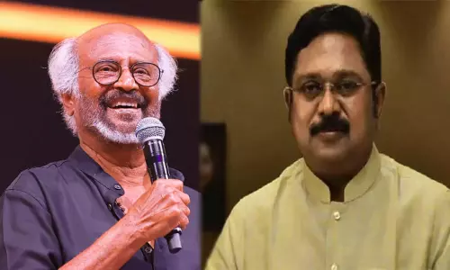 திரைத்துறையில் 50 ஆண்டுள் நிறைவு: ரஜினிகாந்துக்கு வாழ்த்து தெரிவித்த டி.டி.வி.தினகரன் திரைத்துறையில் 50 ஆண்டுள் நிறைவு: ரஜினிகாந்துக்கு வாழ்த்து தெரிவித்த டி.டி.வி.தினகரன்