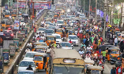 தென் மாவட்டங்கள் செல்வோர் மாற்று வழிகளை பயன்படுத்த போலீசார் அறிவுறுத்தல்