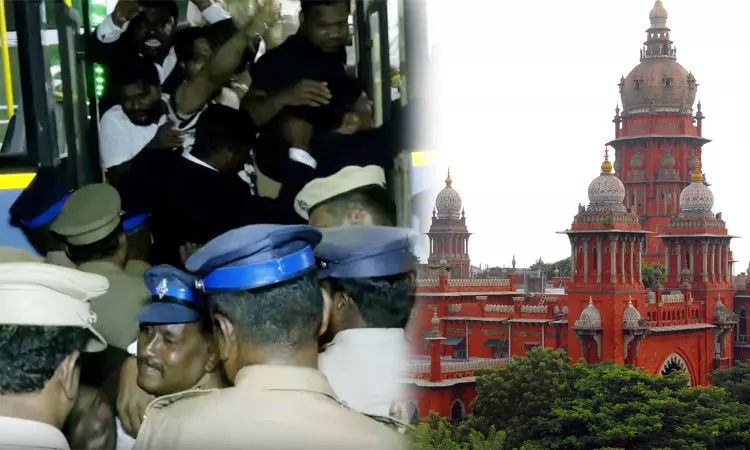 தூய்மை பணியாளர்களுக்கு ஆதரவு தெரிவித்த வக்கீல்கள் கைது: சென்னை ஐகோர்ட்டில் முறையீடு தூய்மை பணியாளர்களுக்கு ஆதரவு தெரிவித்த வக்கீல்கள் கைது: சென்னை ஐகோர்ட்டில் முறையீடு