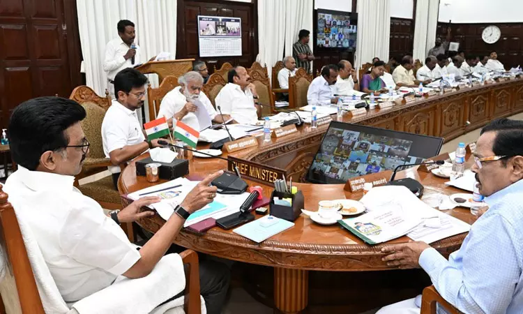 திட்டங்களின் செயலாக்கம் குறித்து மாவட்ட கலெக்டர்களுடன் மு.க.ஸ்டாலின் ஆலோசனை திட்டங்களின் செயலாக்கம் குறித்து மாவட்ட கலெக்டர்களுடன் மு.க.ஸ்டாலின் ஆலோசனை