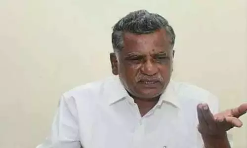 துப்புரவு தொழிலாளர்களுடன் பேச்சுவார்த்தை நடத்தி சுமூக தீர்வு: முத்தரசன் கோரிக்கை துப்புரவு தொழிலாளர்களுடன் பேச்சுவார்த்தை நடத்தி சுமூக தீர்வு: முத்தரசன் கோரிக்கை