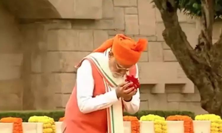 மகாத்மா காந்திக்கு பிரதமர் நரேந்திர மோடி அஞ்சலி ... ... இன்றைய முக்கிய செய்திகள் சில வரிகளில்.. 15-08-2025 மகாத்மா காந்திக்கு பிரதமர் நரேந்திர மோடி அஞ்சலி ... ... இன்றைய முக்கிய செய்திகள் சில வரிகளில்.. 15-08-2025