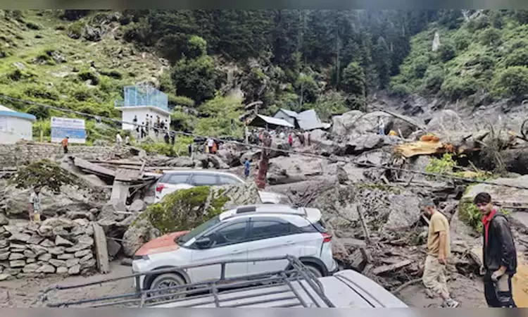 ஜம்மு - காஷ்மீர் பெரு வெடிப்பில் 60 பேர் உயிரிழப்பு, 200க்கும் மேற்பட்டோர் மாயம்