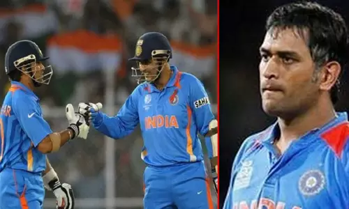 அணியிலிருந்து தோனி நீக்கியதால் ஓய்வு முடிவை எடுத்தேன்.. ஆனால் சச்சின் காப்பாற்றிவிட்டார் - சேவாக் பகிர்ந்த தகவல்