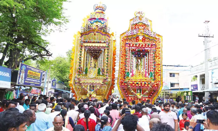 புனித பரலோக மாதா பேராலய விண்ணேற்பு விழா தேர் பவனி: ஆயிரக்கணக்கான பக்தர்கள் பங்கேற்பு