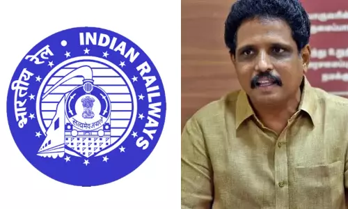 இந்தித் திணிப்பும் தமிழ் ஒழிப்புமே ரெயில்வேயின் இரட்டை தண்டவாளங்களாக இருக்கிறது - சு.வெங்கடேசன் இந்தித் திணிப்பும் தமிழ் ஒழிப்புமே ரெயில்வேயின் இரட்டை தண்டவாளங்களாக இருக்கிறது - சு.வெங்கடேசன்