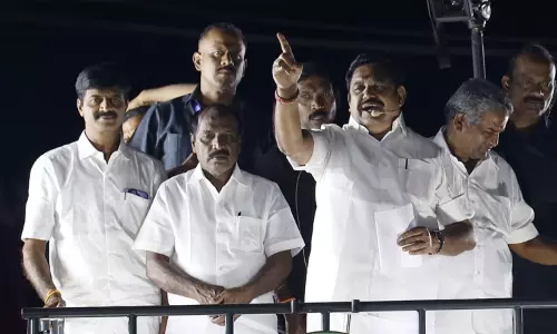 திமுகவுக்கு ஊழல் செய்வதில் தேசிய விருது கொடுக்கலாம் - எடப்பாடி பழனிசாமி திமுகவுக்கு ஊழல் செய்வதில் தேசிய விருது கொடுக்கலாம் - எடப்பாடி பழனிசாமி