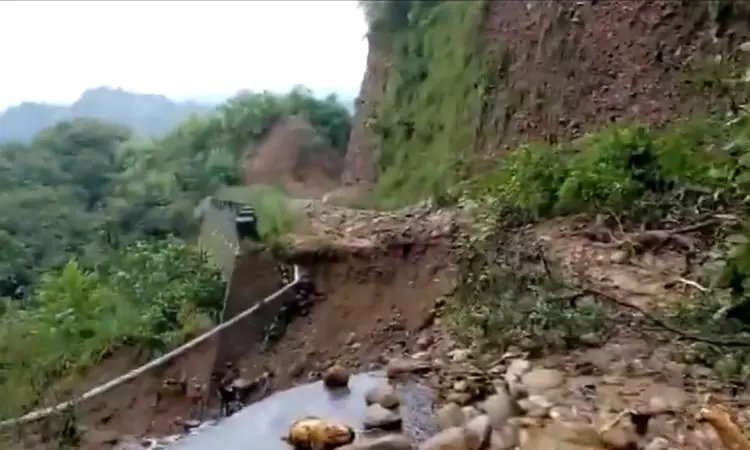 ஜம்மு காஷ்மீரில் மீண்டும் மேக வெடிப்பு: 4 பேர் பலி