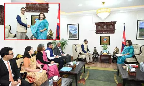 இந்திய வெளியுறவு துறை செயலாளர் நேபாளத்தில் 2 நாள் சுற்றுப்பயணம்; ஜனாதிபதி, பிரதமருடன் சந்திப்பு இந்திய வெளியுறவு துறை செயலாளர் நேபாளத்தில் 2 நாள் சுற்றுப்பயணம்; ஜனாதிபதி, பிரதமருடன் சந்திப்பு