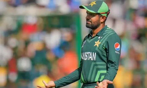 ஆசிய கோப்பை: பாபர் அசாம் ஏன் தேர்வு செய்யப்படவில்லை..? பாக்.பயிற்சியாளர் விளக்கம்