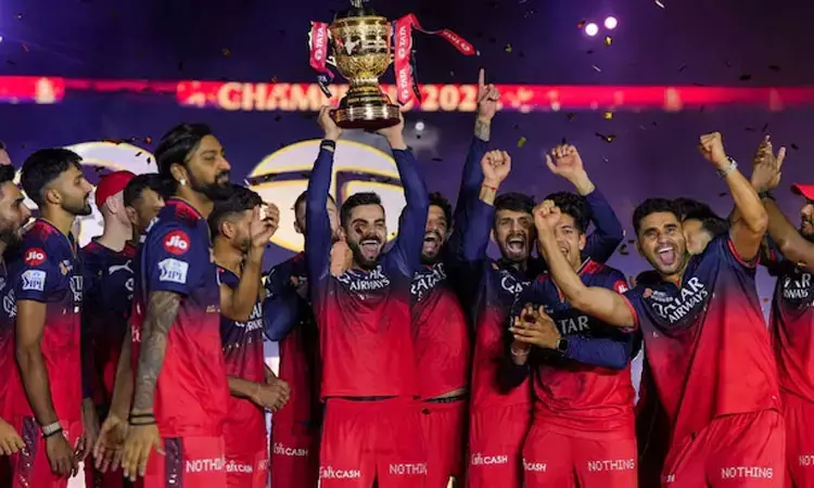 ஆசிய கோப்பை தொடர்: இந்த ஆர்.சி.பி வீரருக்கு வாய்ப்பு கொடுக்கலாம் - ஸ்ரீகாந்த் கருத்து