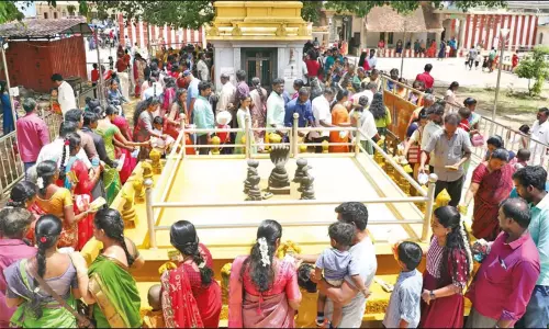 ஆவணி மாத ஞாயிறு வழிபாடு.. இந்த ஆலயத்தில் நாகர் சிலைகளுக்கு பக்தர்களே அபிஷேகம் செய்யலாம்