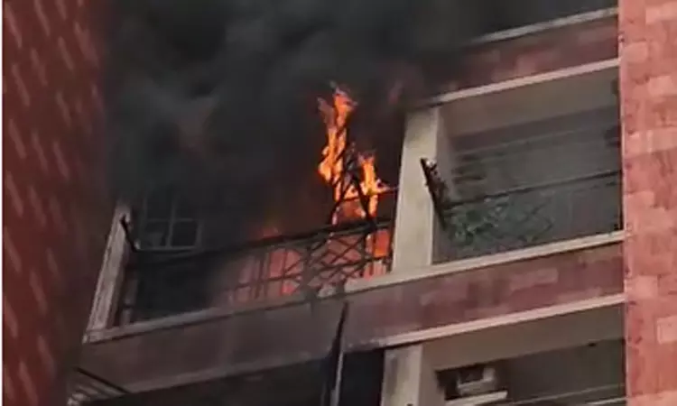 சென்னையில் அடுக்குமாடி குடியிருப்பில் தீ விபத்து ... ... இன்றைய முக்கிய செய்திகள்.. சில வரிகளில்.. 19-08-2025 சென்னையில் அடுக்குமாடி குடியிருப்பில் தீ விபத்து ... ... இன்றைய முக்கிய செய்திகள்.. சில வரிகளில்.. 19-08-2025