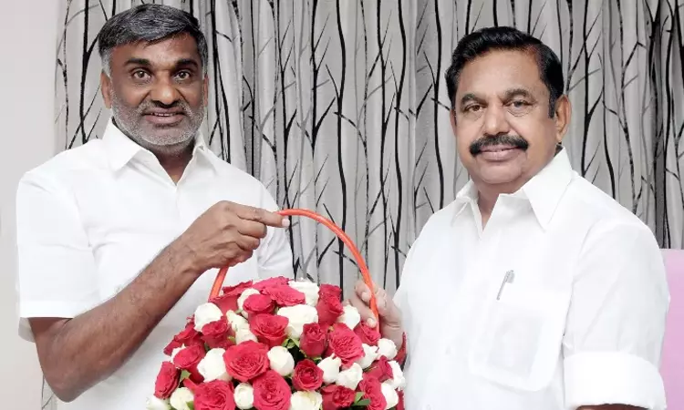 குள்ளநரிகள் செய்யும் இடையூறுகளுக்கு அதிமுக அஞ்சாது - கே.சி.வீரமணி ஆருடம்