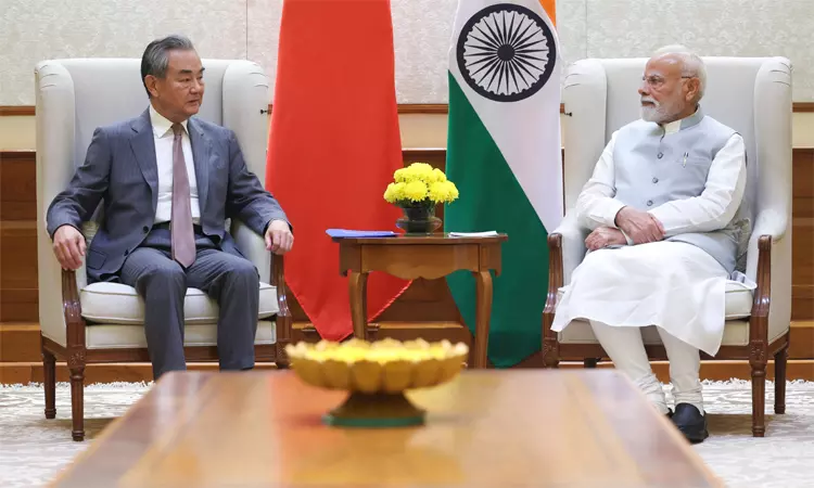 பிரதமர் மோடியுடன் சீன வெளியுறவுத்துறை மந்திரி சந்திப்பு பிரதமர் மோடியுடன் சீன வெளியுறவுத்துறை மந்திரி சந்திப்பு